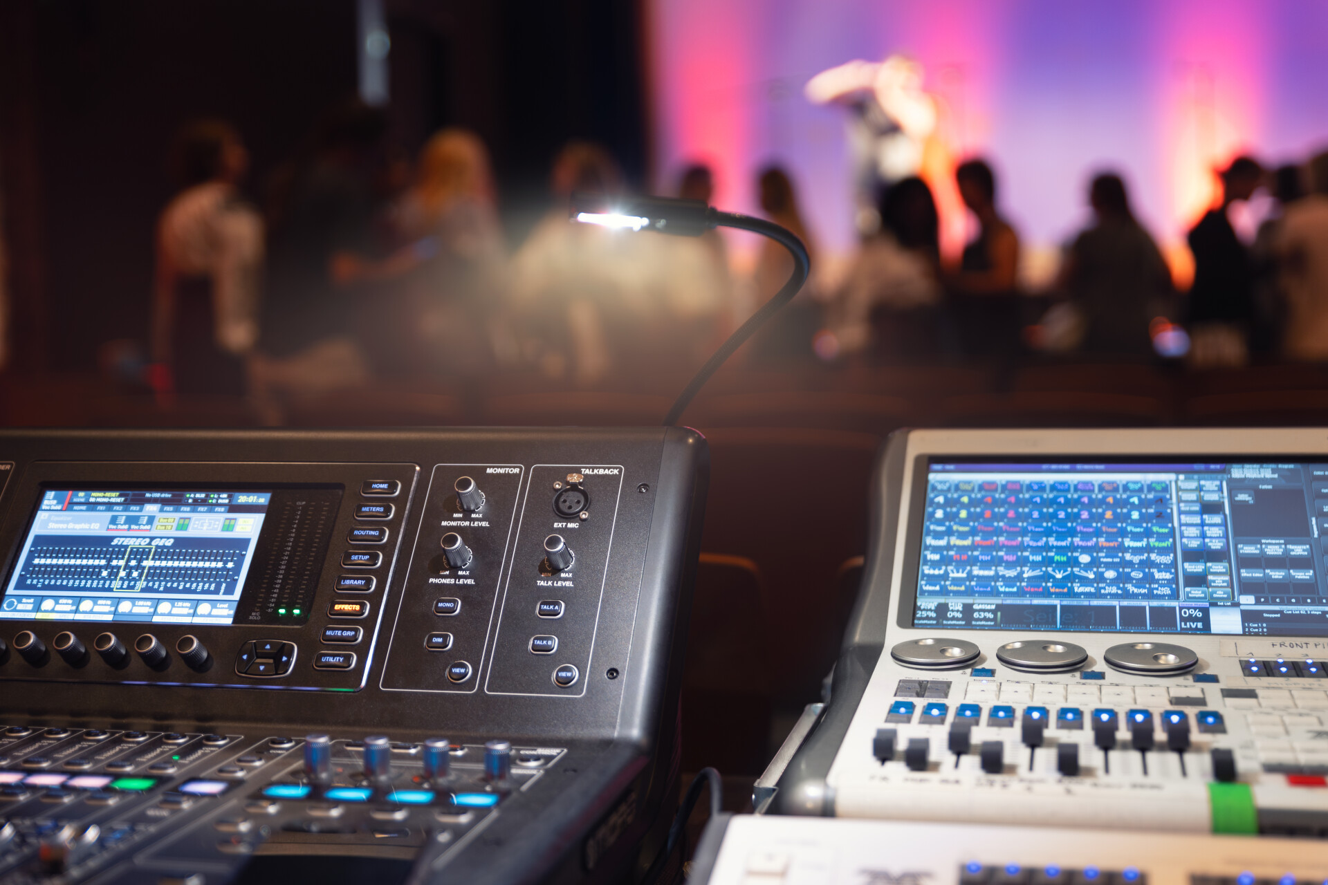 Live theater concert show sound video music contro 2026 01 07 00 33 35 utc